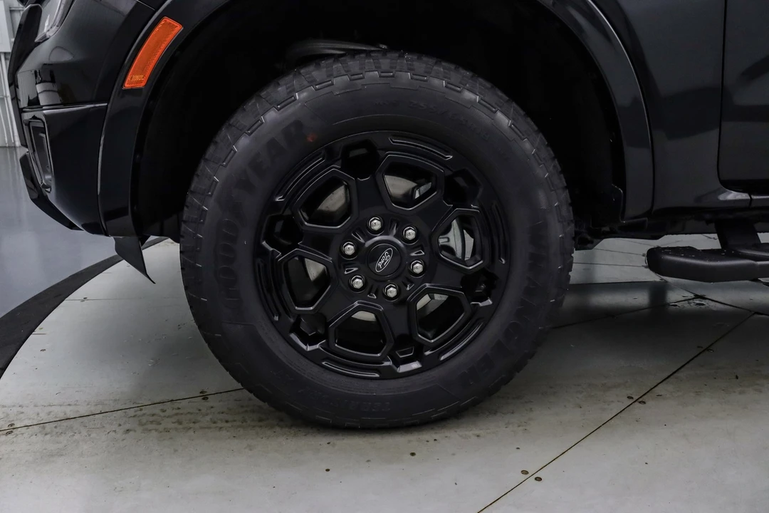 2025 Ford Ranger 5th Gen - Image 12 of 21