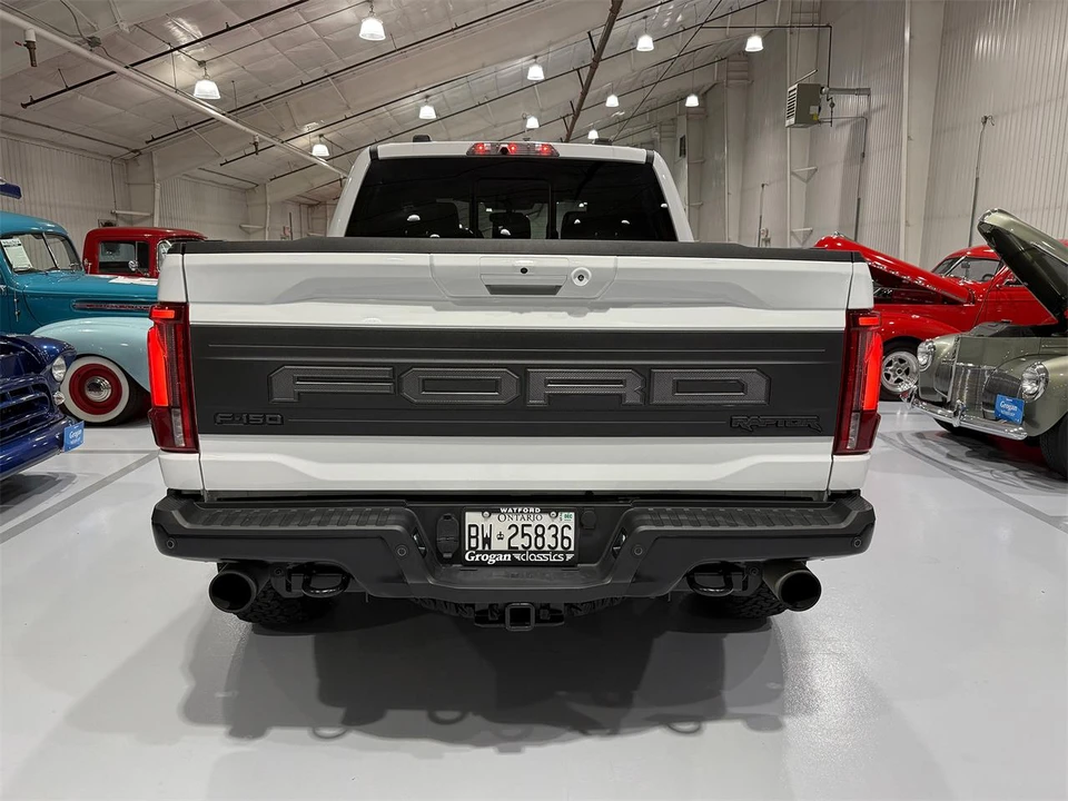 2025 Ford F-150 Raptor 14th Gen - Image 8 of 29