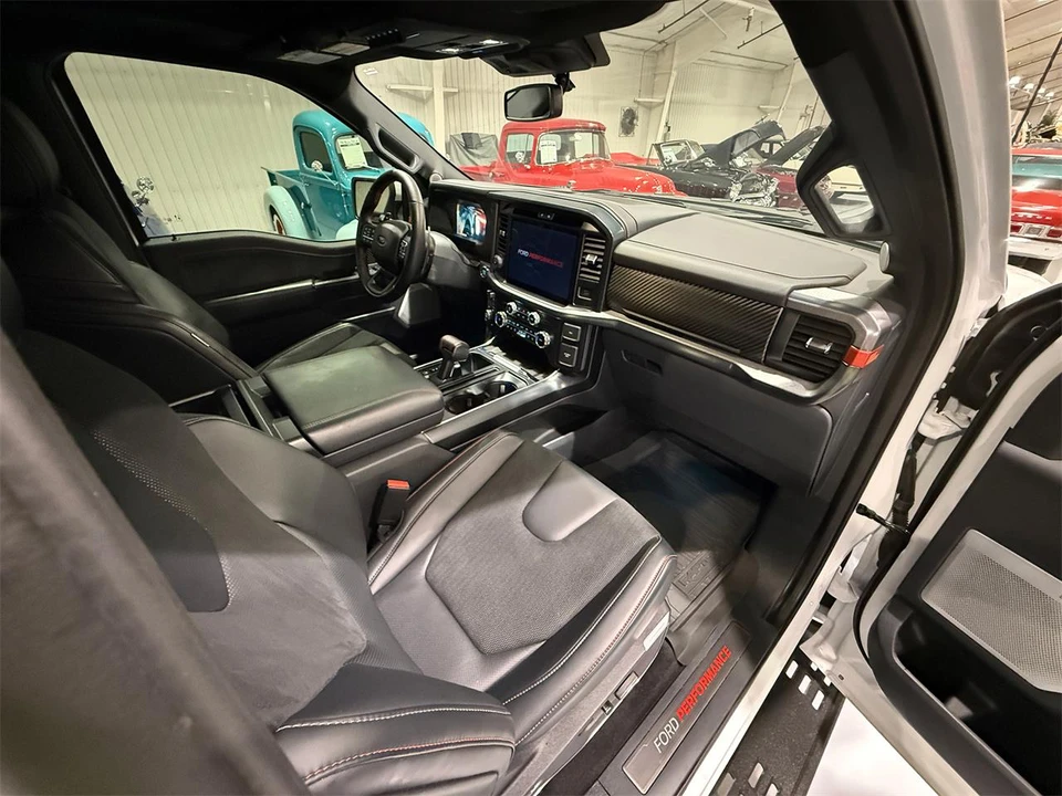 2025 Ford F-150 Raptor 14th Gen - Image 22 of 29