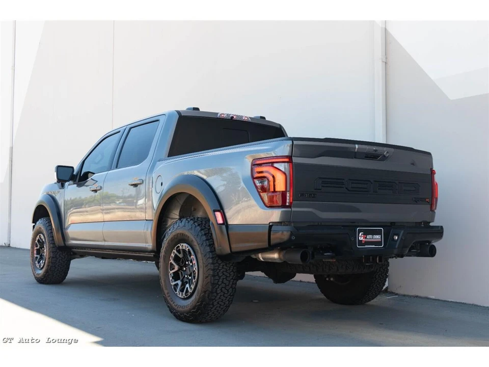 2025 Ford F-150 Raptor 14th Gen - Image 13 of 31