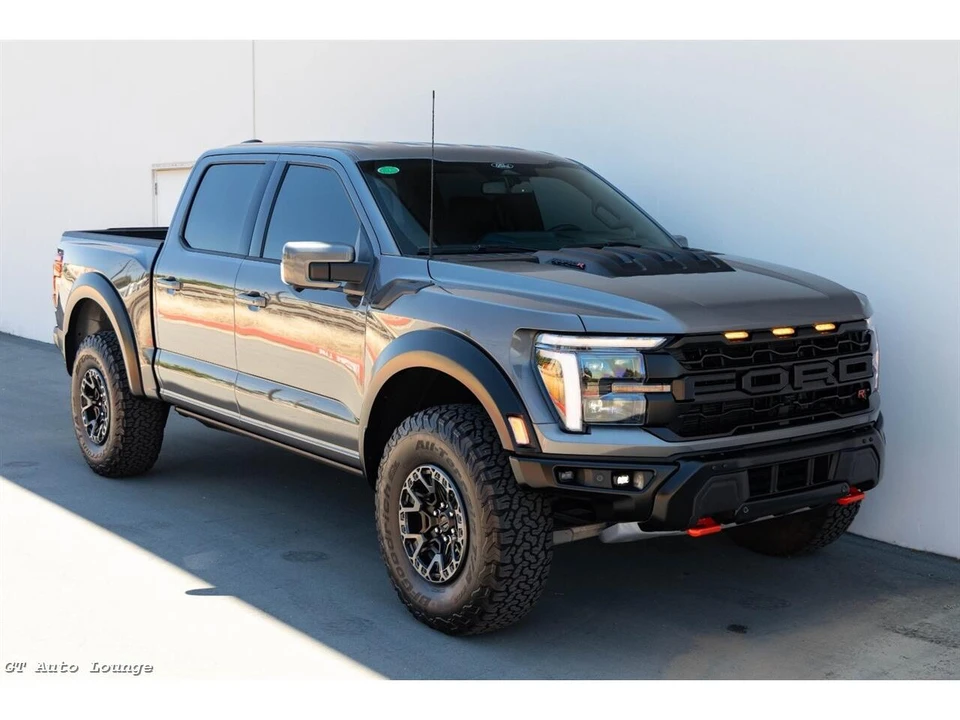 2025 Ford F-150 Raptor 14th Gen - Image 20 of 31