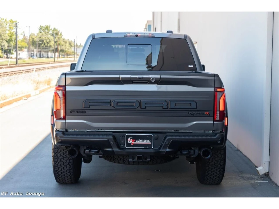 2025 Ford F-150 Raptor 14th Gen - Image 25 of 31