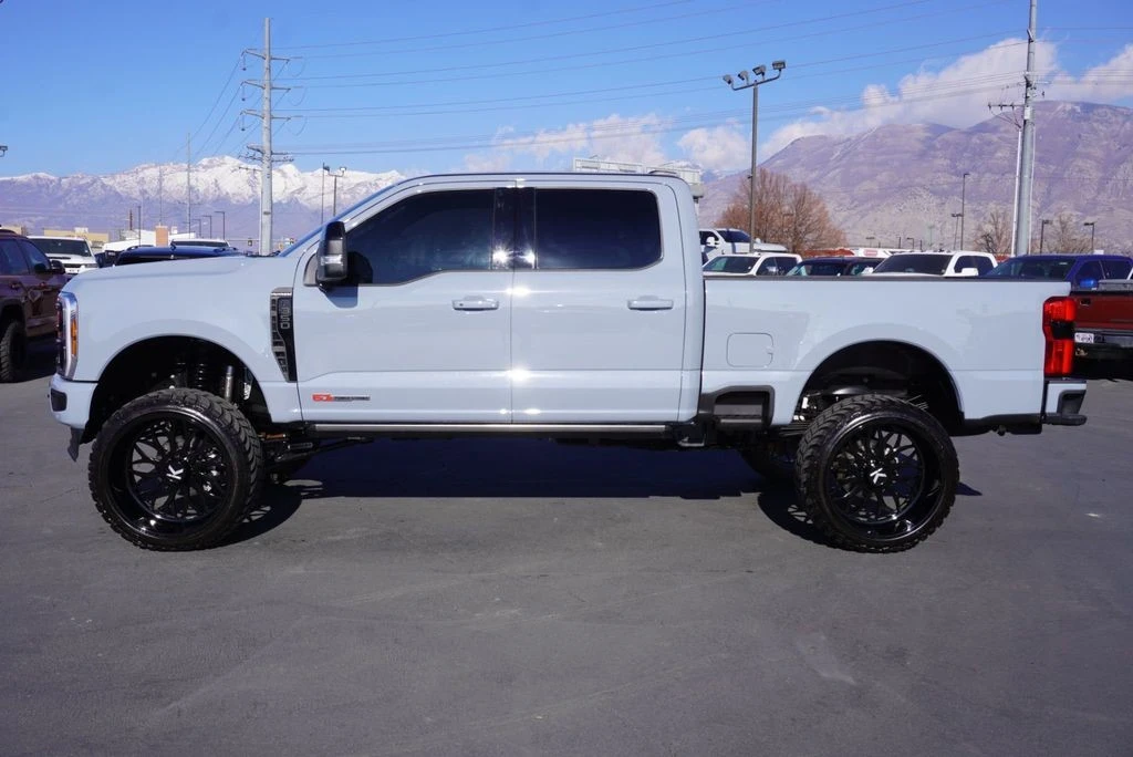 2025 Ford Super Duty 5th Gen - Image 7 of 12