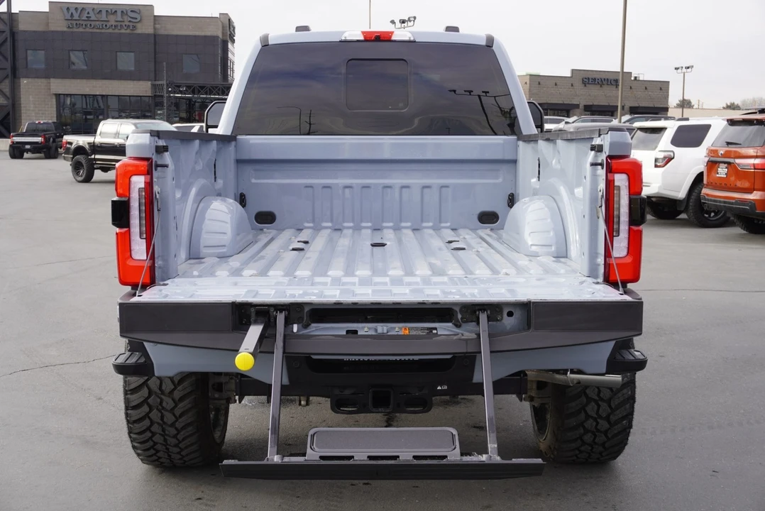 2025 Ford Super Duty 5th Gen - Image 11 of 12