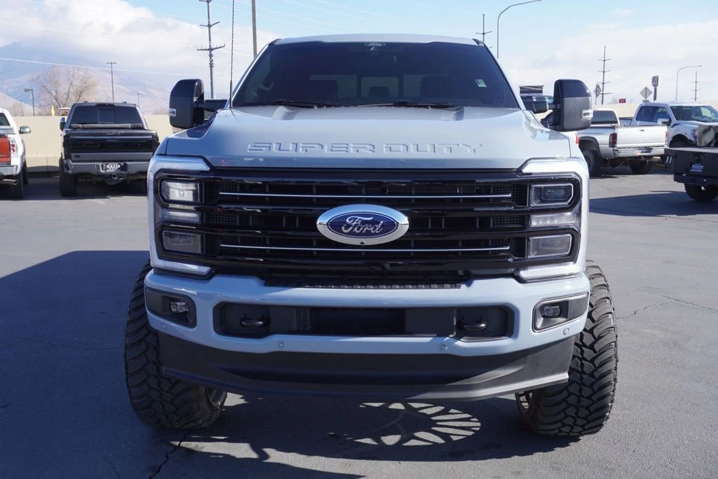 2025 Ford Super Duty 5th Gen - Image 4 of 12