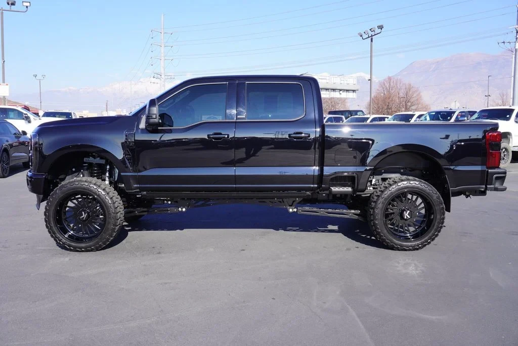 2025 Ford Super Duty 5th Gen - Image 7 of 12