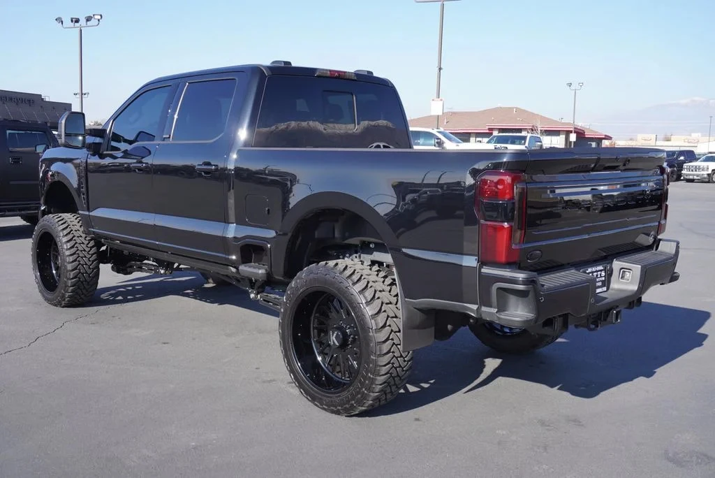 2025 Ford Super Duty 5th Gen - Image 8 of 12