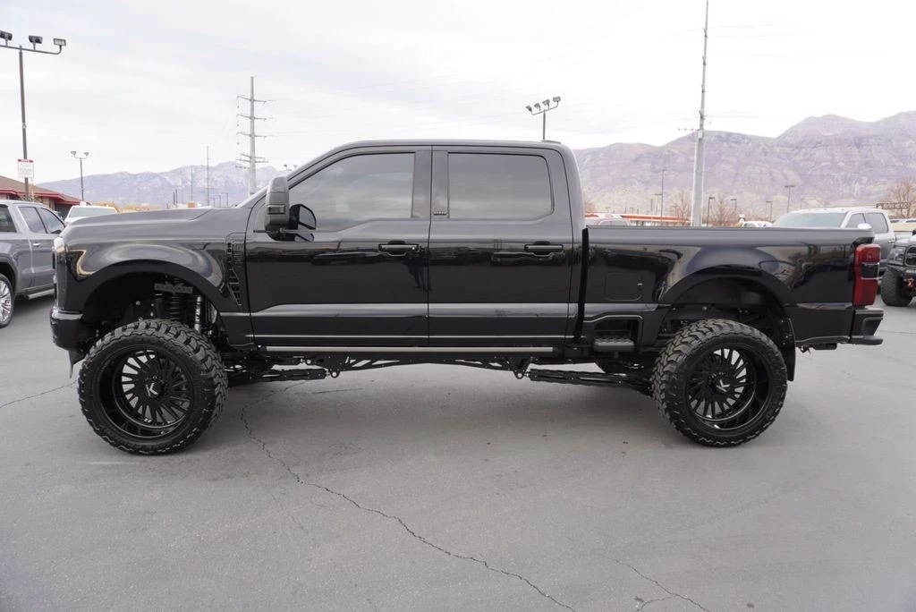 2025 Ford Super Duty 5th Gen - Image 7 of 12