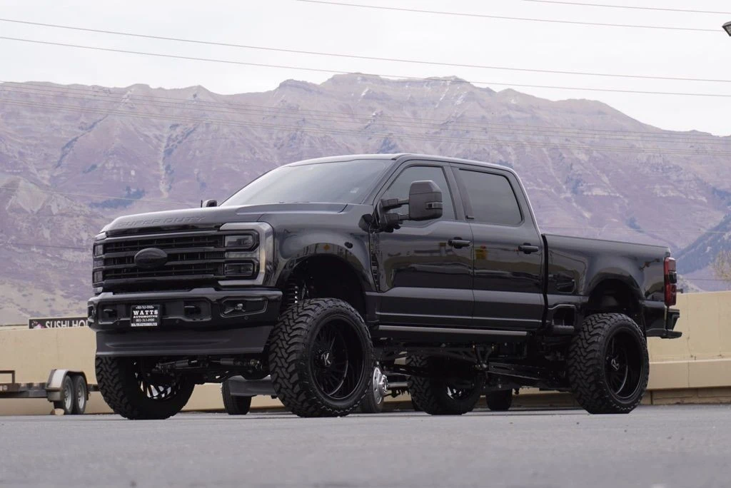 2025 Ford Super Duty 5th Gen - Image 2 of 12