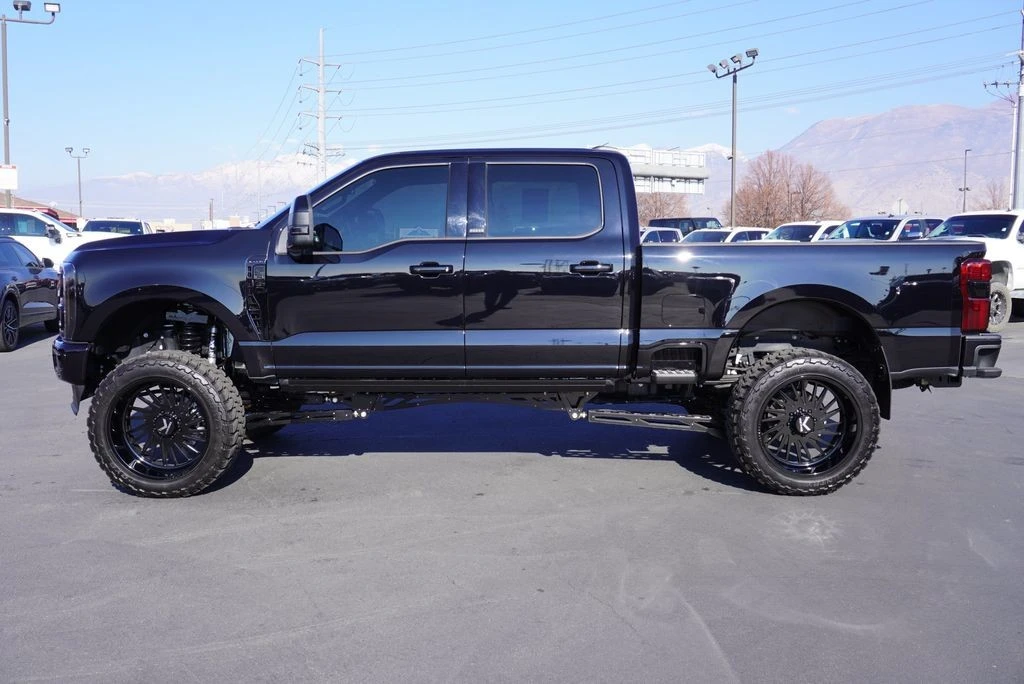2025 Ford Super Duty 5th Gen - Image 7 of 12