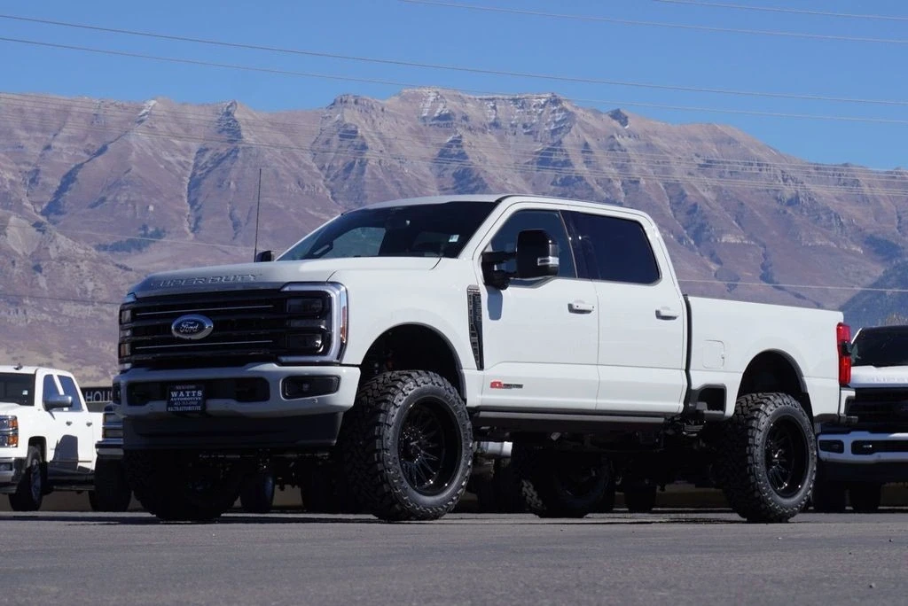 2025 Ford Super Duty 5th Gen - Image 2 of 12