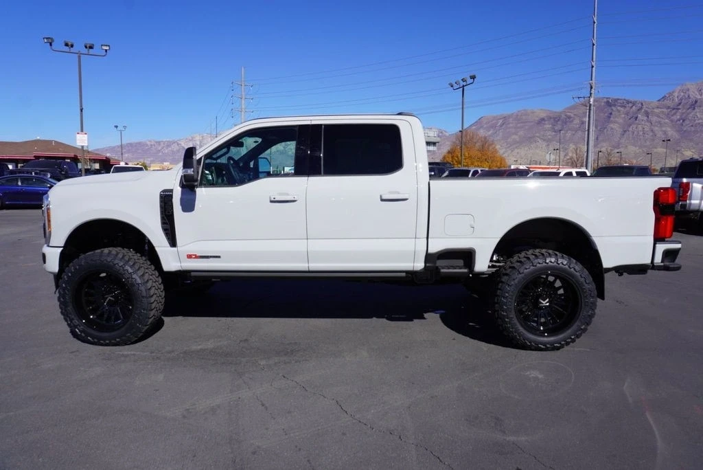 2025 Ford Super Duty 5th Gen - Image 7 of 12