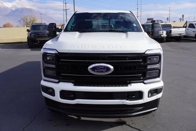 2025 Ford Super Duty 5th Gen - Image 4 of 21
