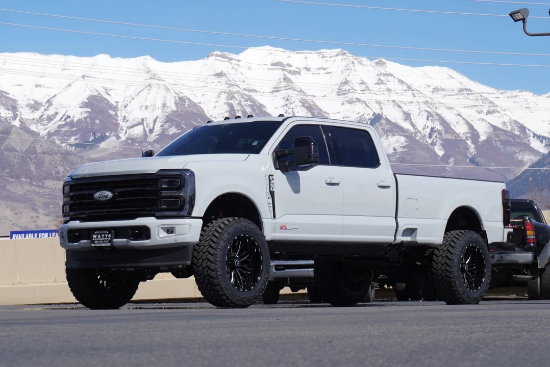 2025 Ford Super Duty 5th Gen - Image 3 of 12
