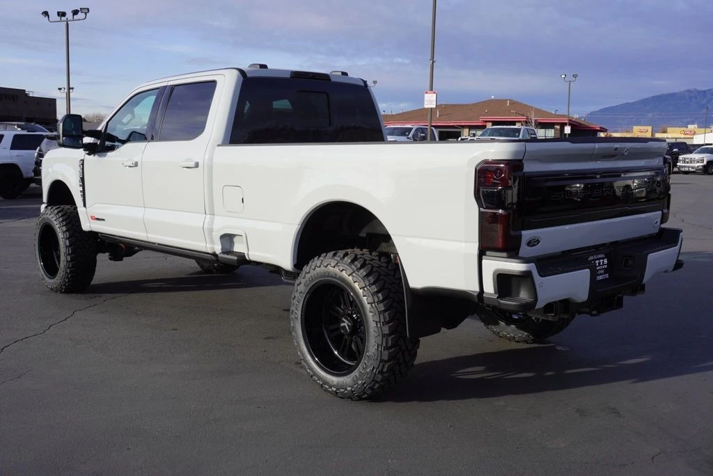 2025 Ford Super Duty 5th Gen - Image 8 of 12