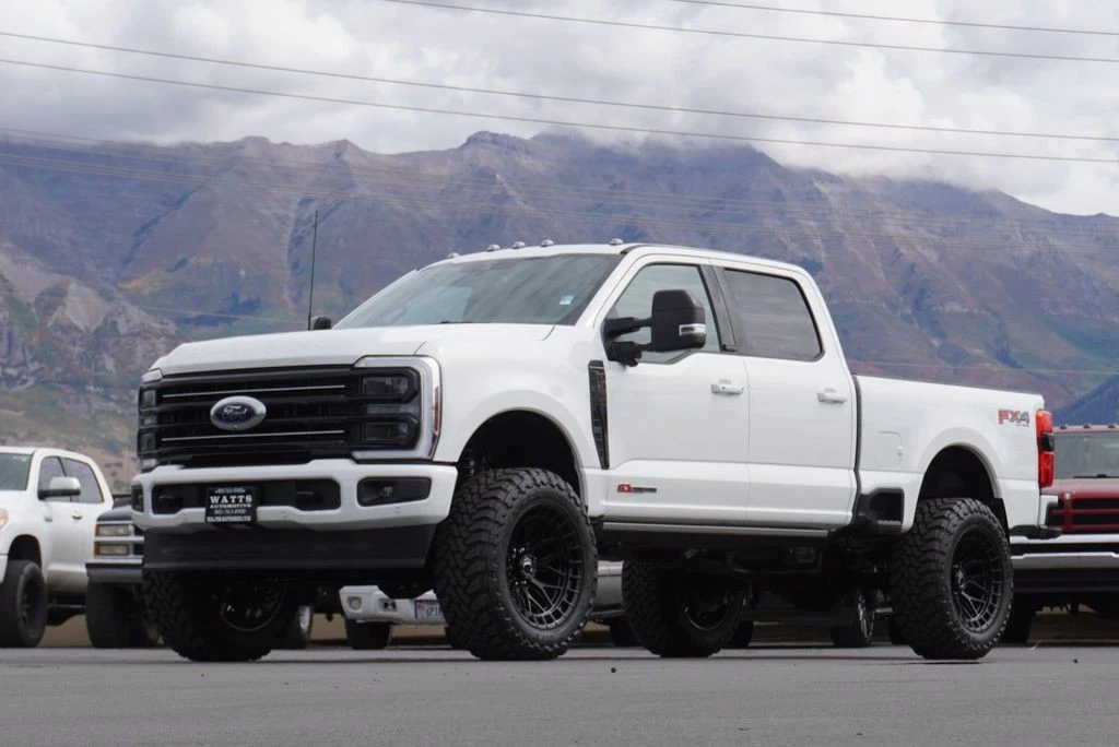 2025 Ford Super Duty 5th Gen - Image 2 of 12