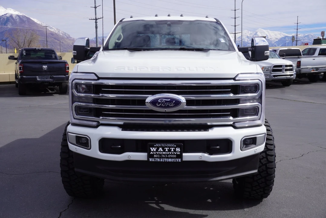 2025 Ford Super Duty 5th Gen - Image 4 of 12