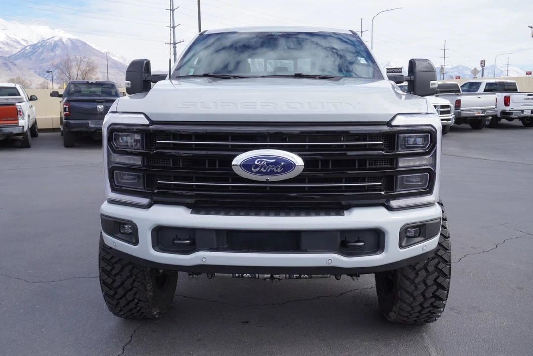2025 Ford Super Duty 5th Gen - Image 4 of 12