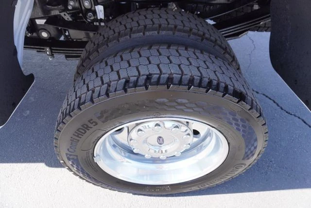 2025 Ford Super Duty 5th Gen - Image 19 of 21
