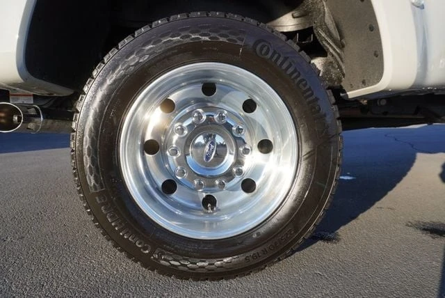 2025 Ford Super Duty 5th Gen - Image 18 of 21