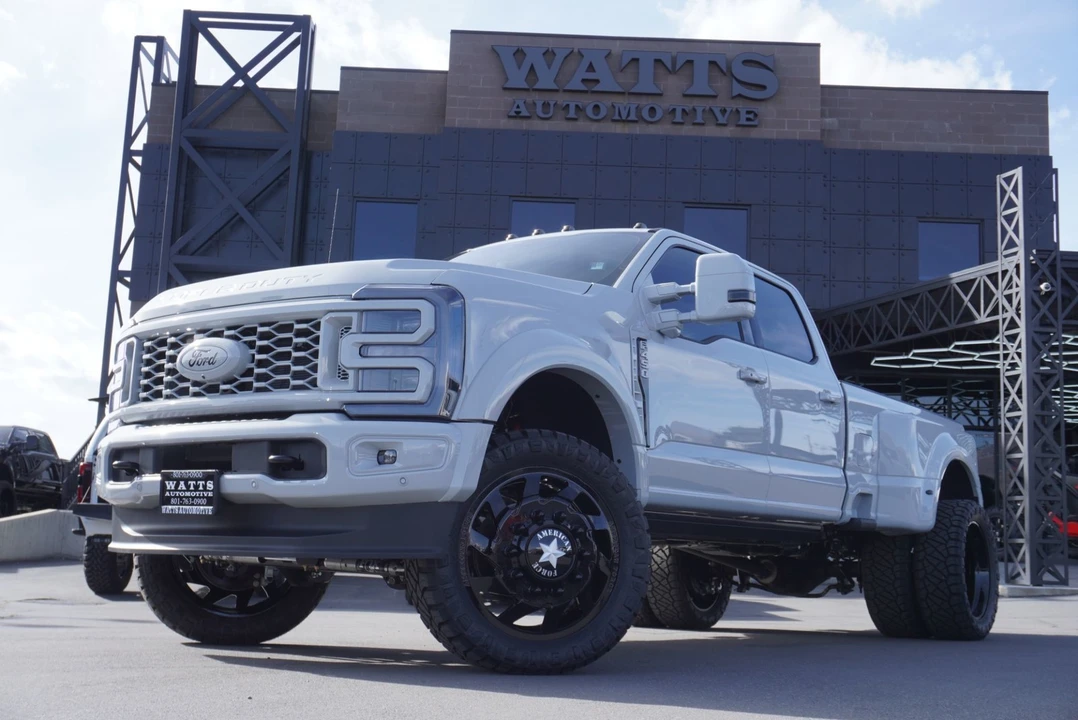 2025 Ford Super Duty 5th Gen - Image 3 of 12