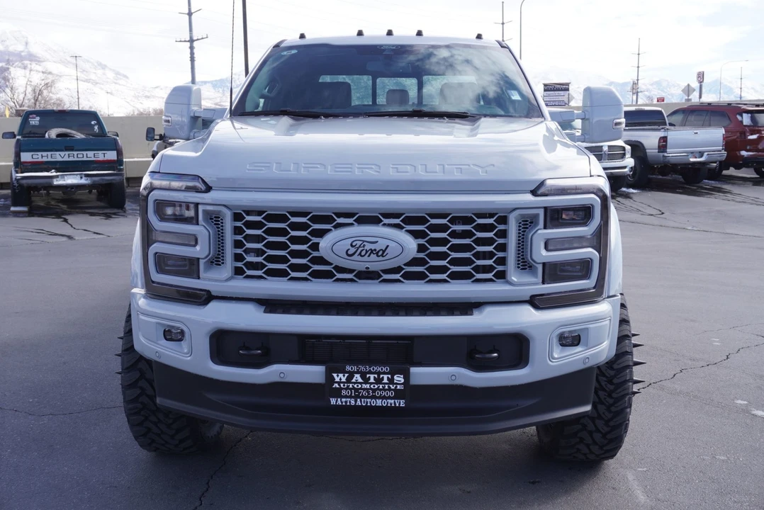 2025 Ford Super Duty 5th Gen - Image 4 of 12