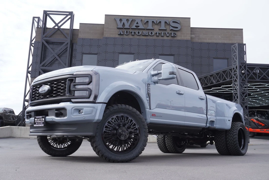 2025 Ford Super Duty 5th Gen - Image 3 of 12
