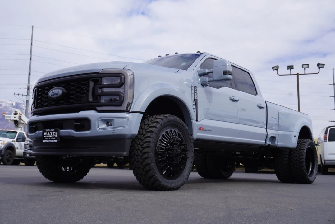 2025 Ford Super Duty 5th Gen - Image 6 of 12