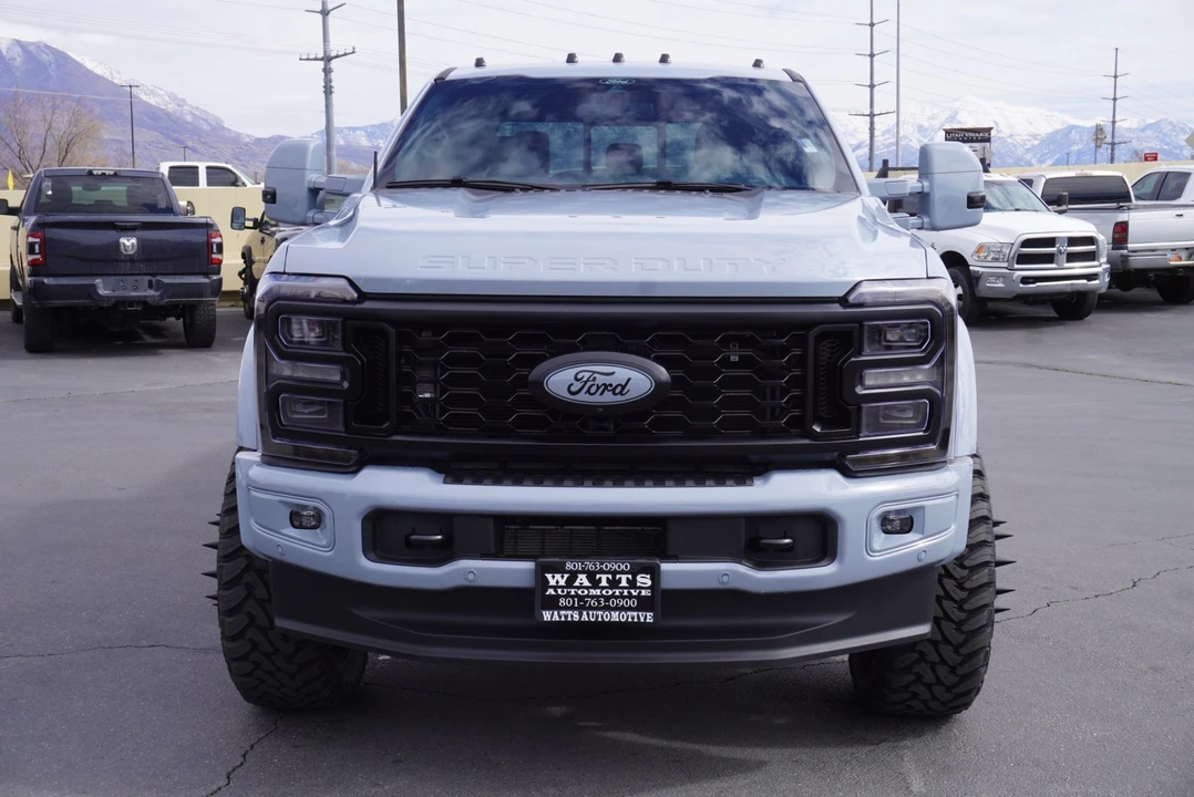 2025 Ford Super Duty 5th Gen - Image 4 of 12