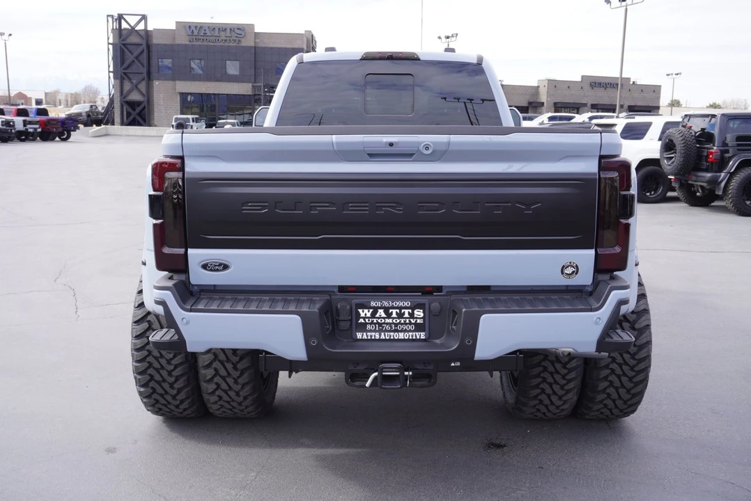 2025 Ford Super Duty 5th Gen - Image 9 of 12