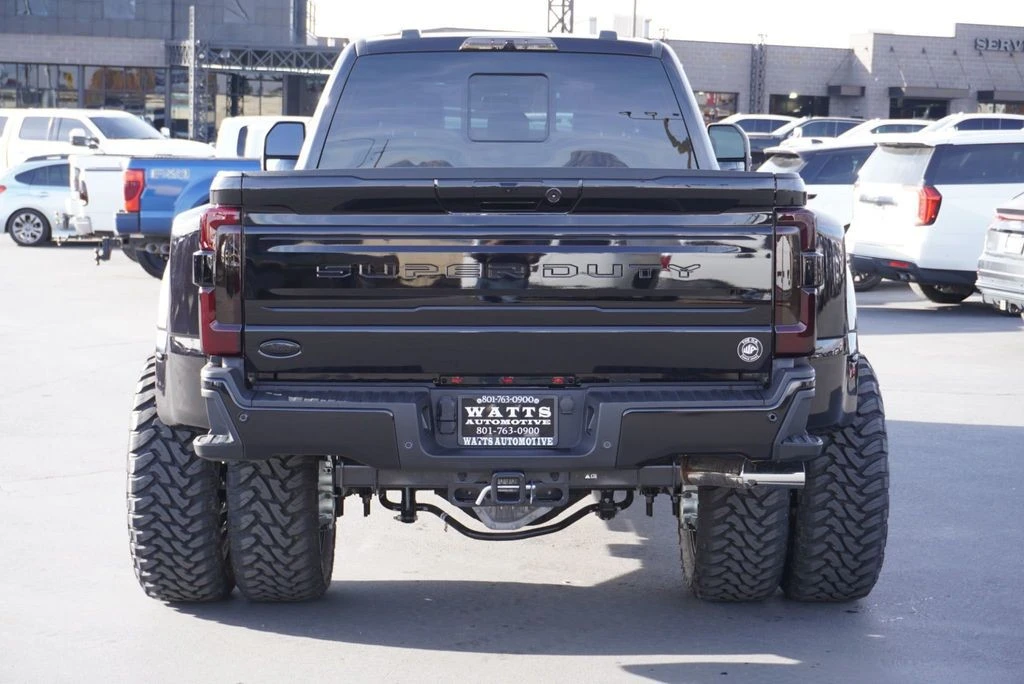2025 Ford Super Duty 5th Gen - Image 9 of 12