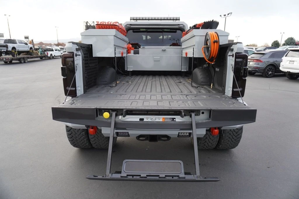 2025 Ford Super Duty 5th Gen - Image 11 of 12