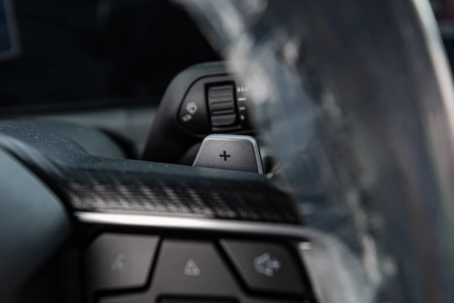 2025 Ford Shelby Mustang - Image 28 of 31