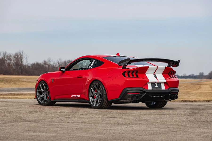 2025 Ford Shelby Mustang - Image 8 of 31