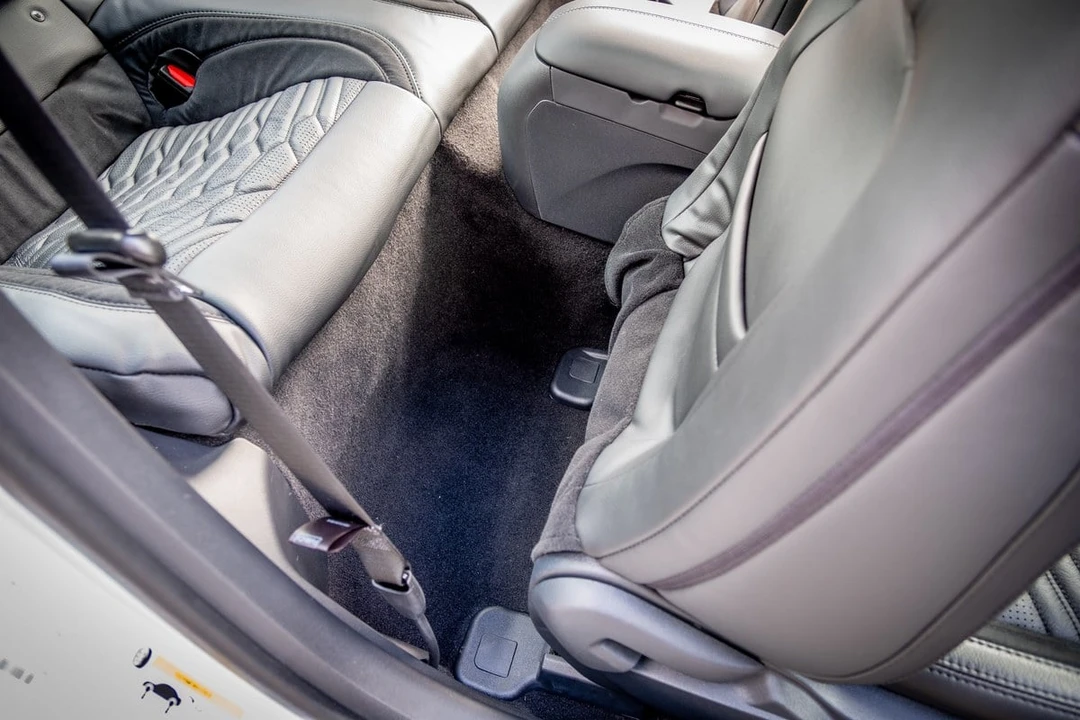 2025 Shelby GT350 - Image 22 of 31