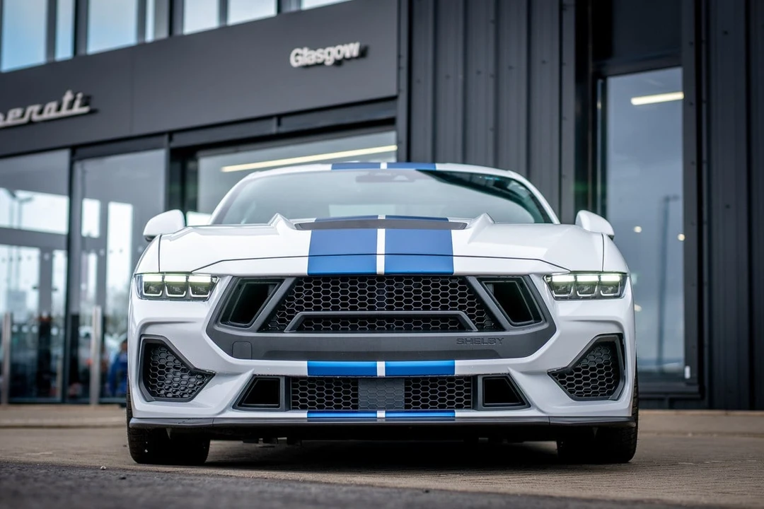 2025 Shelby GT350 - Image 11 of 31