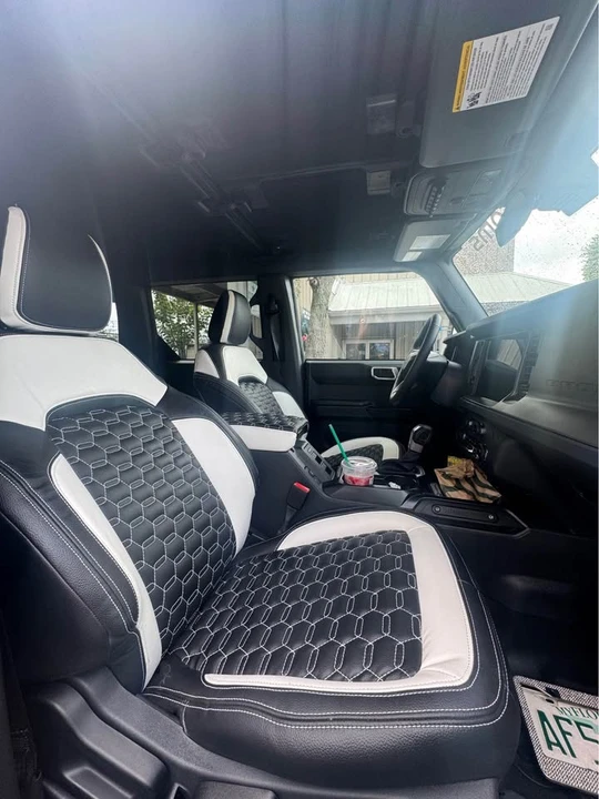 2025 Ford Bronco 6th Gen - Image 8 of 12