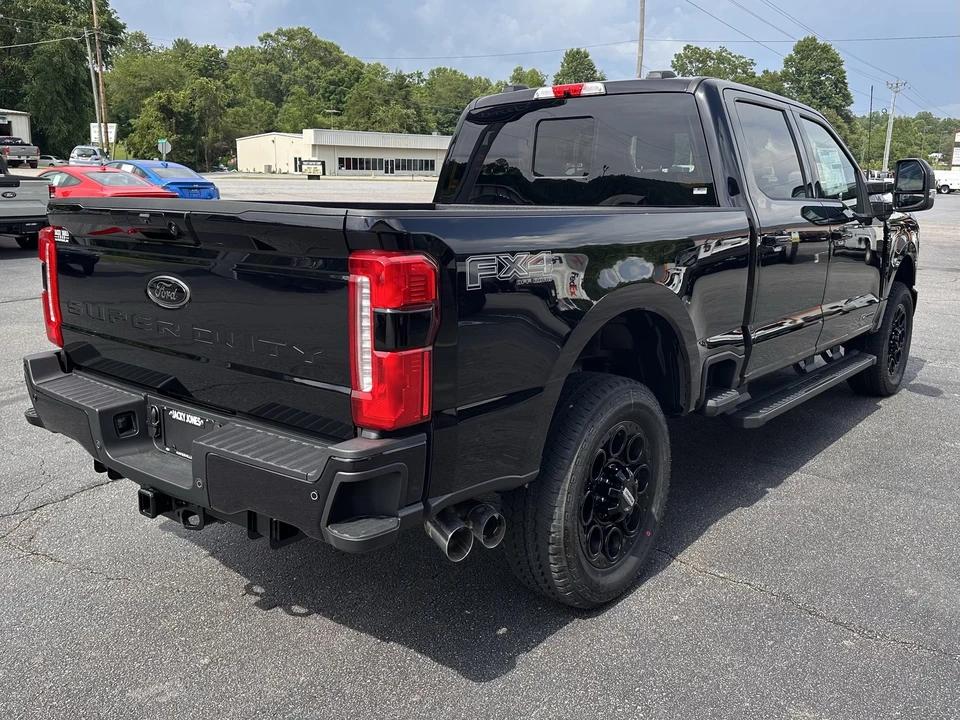 2025 Ford Super Duty 5th Gen - Image 6 of 21