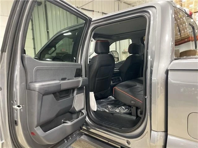 2025 Ford Super Duty 5th Gen - Image 18 of 21