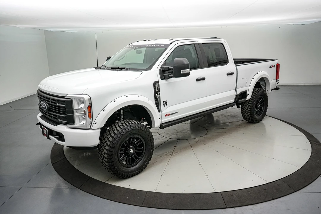 2025 Ford Super Duty 5th Gen - Image 11 of 21