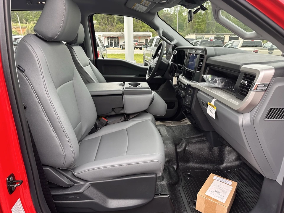2025 Ford Super Duty 5th Gen - Image 17 of 21