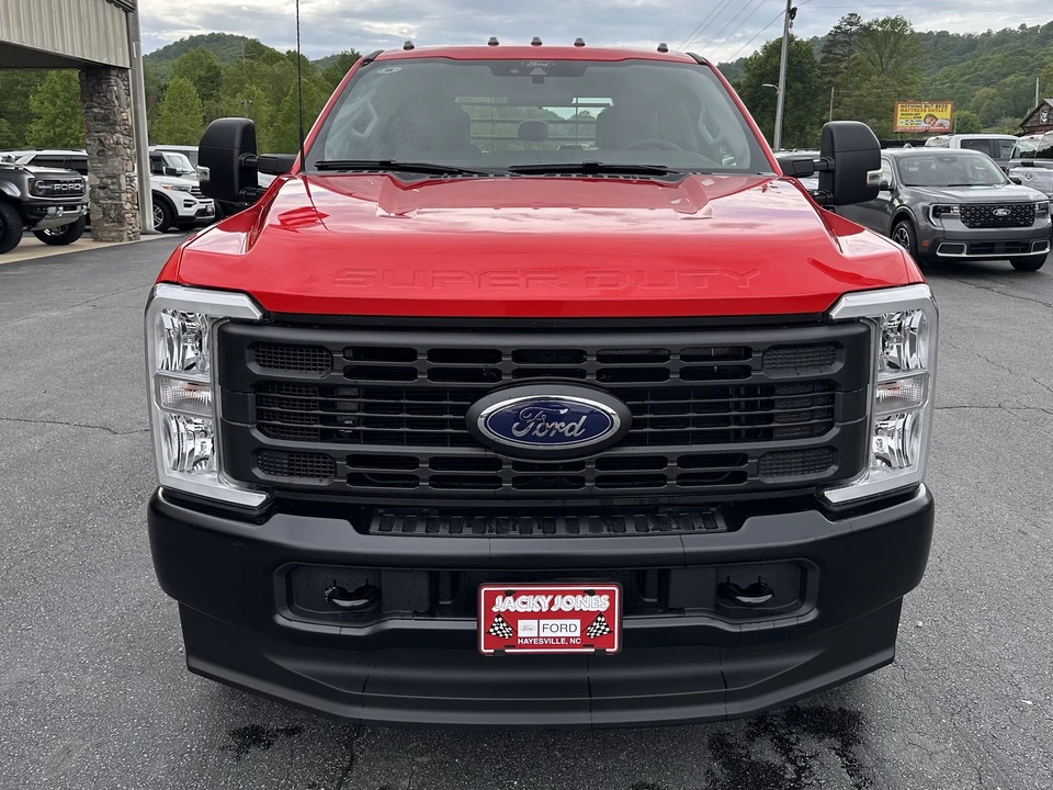 2025 Ford Super Duty 5th Gen - Image 3 of 21