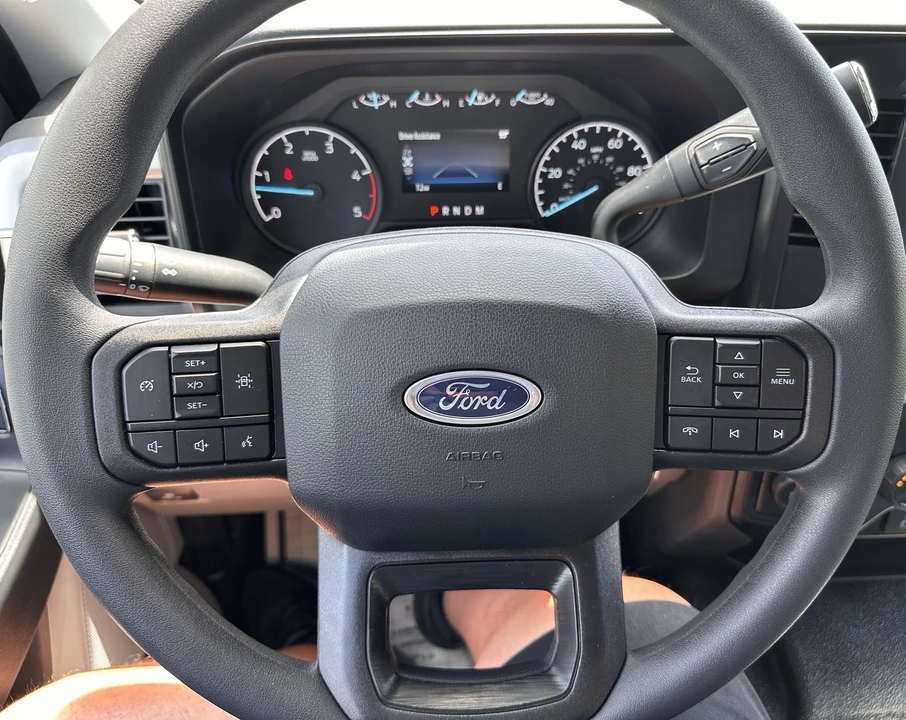 2025 Ford Super Duty 5th Gen - Image 18 of 21