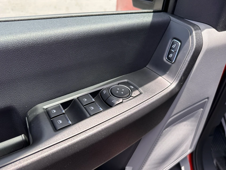 2025 Ford Super Duty 5th Gen - Image 15 of 21