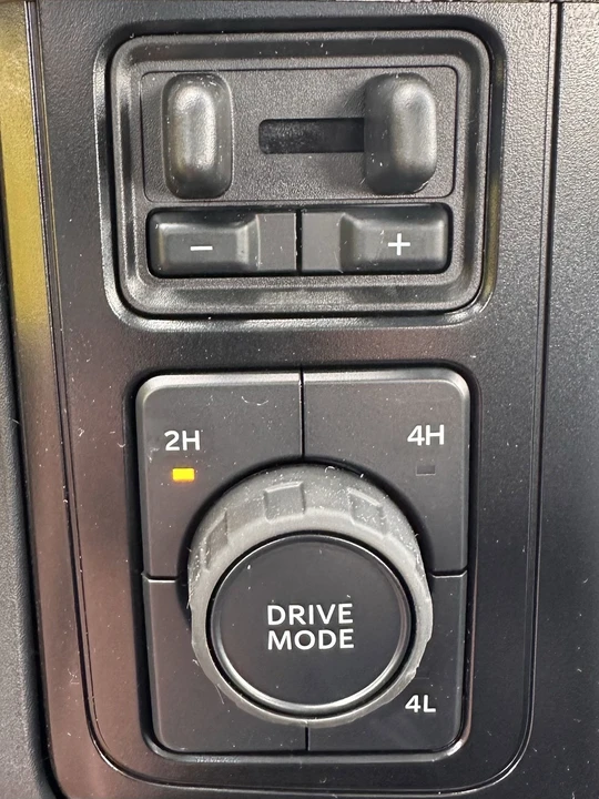 2025 Ford Super Duty 5th Gen - Image 17 of 21