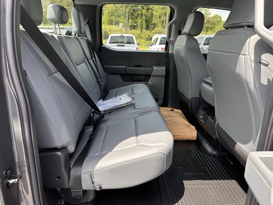 2025 Ford Super Duty 5th Gen - Image 14 of 21