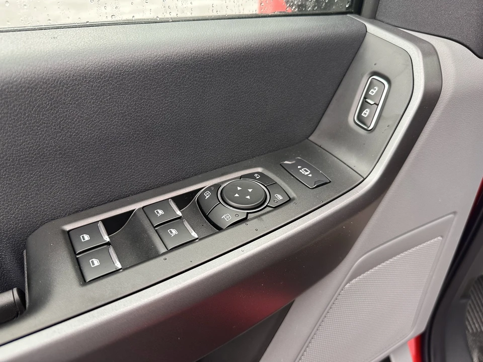 2025 Ford Super Duty 5th Gen - Image 15 of 21