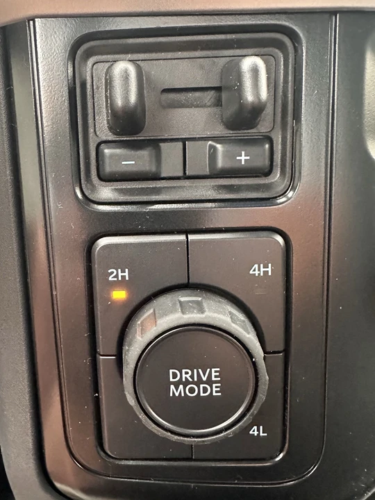 2025 Ford Super Duty 5th Gen - Image 17 of 21