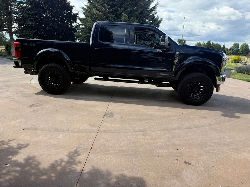 2025 Ford Super Duty 5th Gen - Image 10 of 31