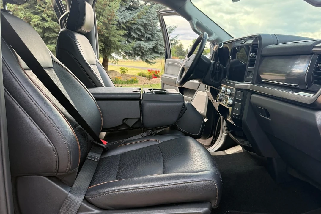 2025 Ford Super Duty 5th Gen - Image 30 of 31